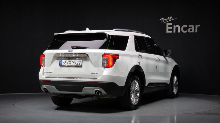Ford Explorer 2021 — 2