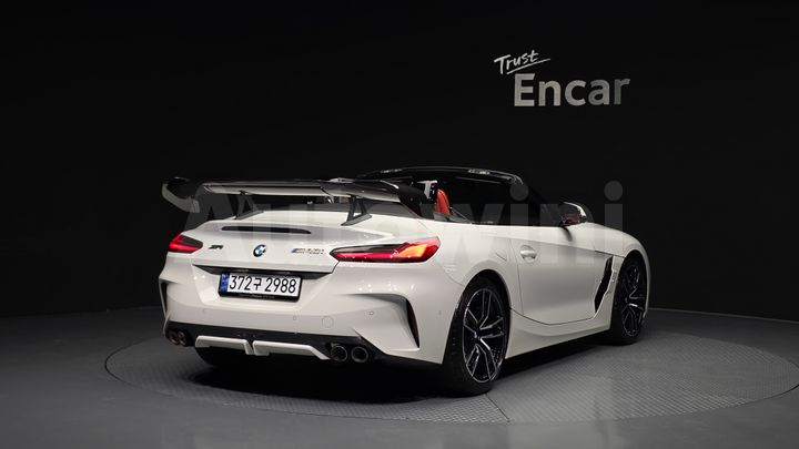 BMW Z4 2024 — 2