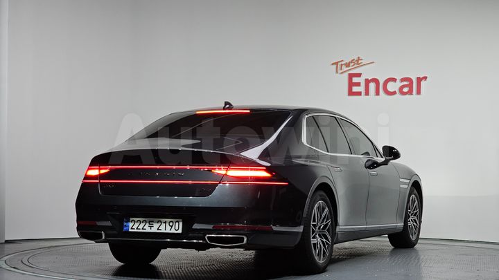 Genesis G90 2023 — 2