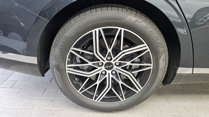 Genesis G90 2023 — 5