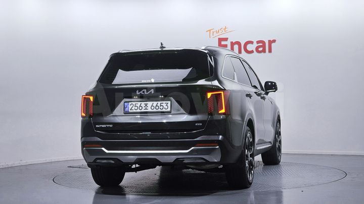 Kia Sorento 2025 — 4