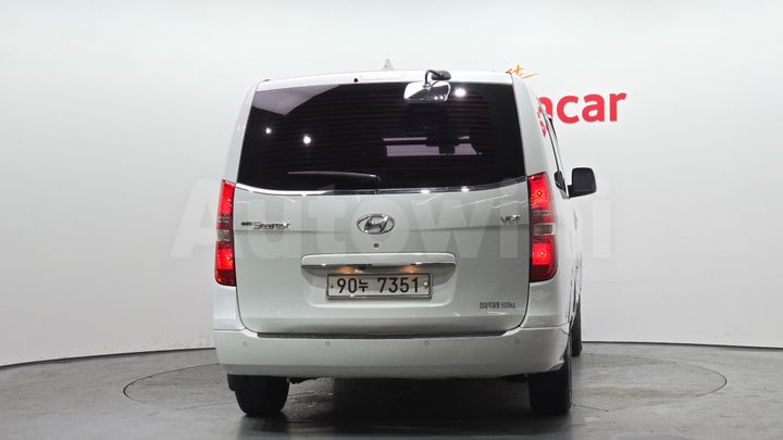 Hyundai Starex 2017 — 4