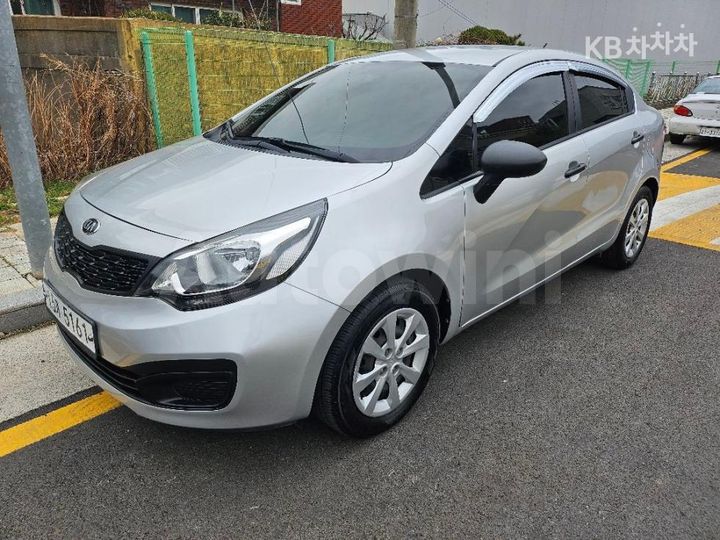 Kia Pride 2014 — 2