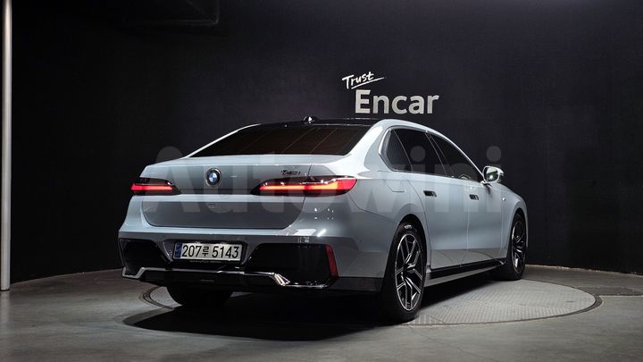 BMW 7 Series 2023 — 2