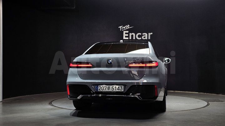 BMW 7 Series 2023 — 4