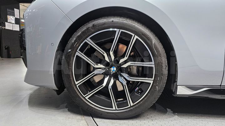 BMW 7 Series 2023 — 5