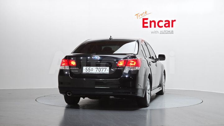 Subaru Legacy 2011 — 4