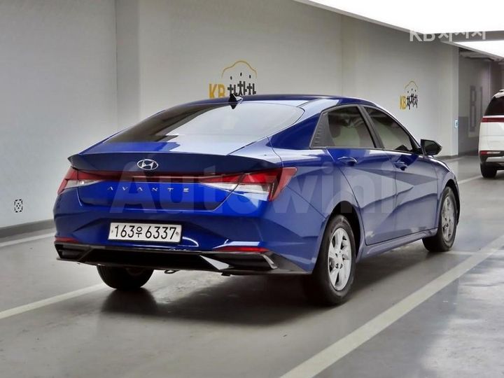 Hyundai Avante 2021 — 4