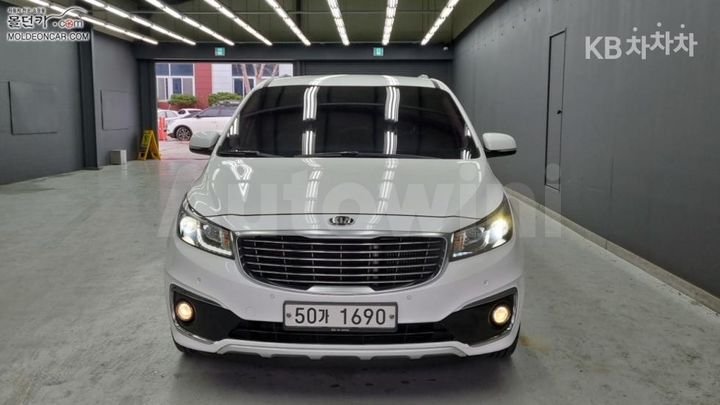 Kia Carnival 2018 — 3