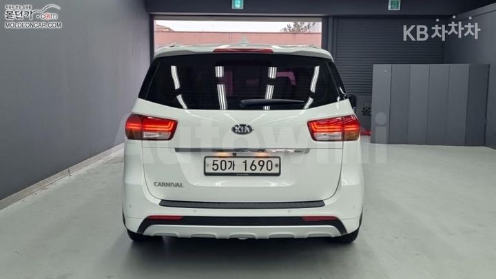 Kia Carnival 2018 — 4