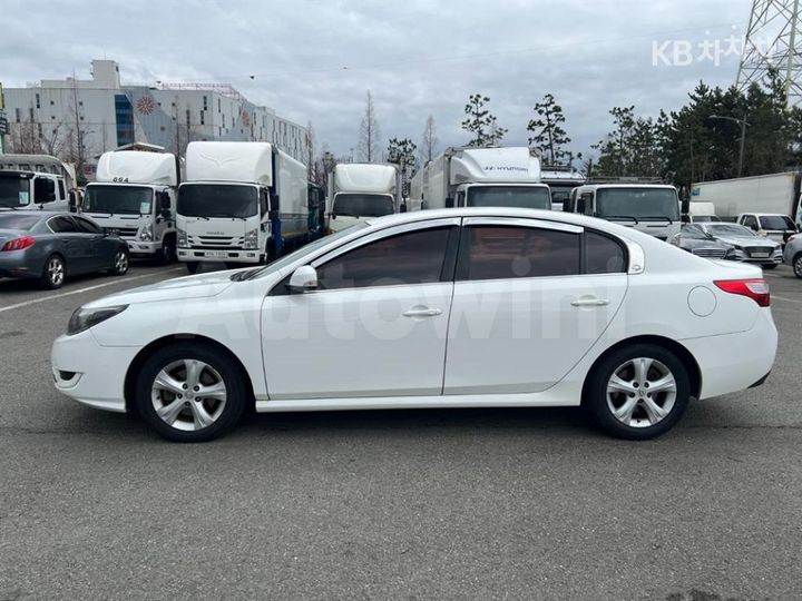 Renault SM5 2011 — 3
