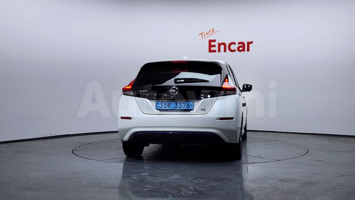 Nissan Leaf 2019 — 4