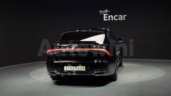 Hyundai Grandeur 2023 — 4