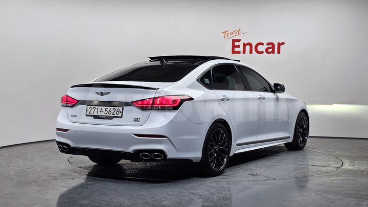 Genesis G80 2017 — 2