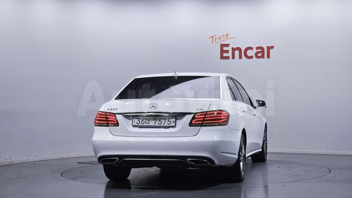 Mercedes-Benz E Class 2016 — 4