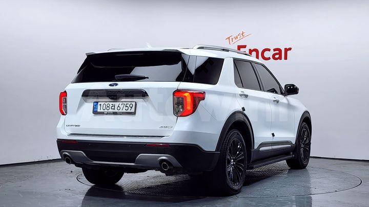 Ford Explorer 2021 — 2