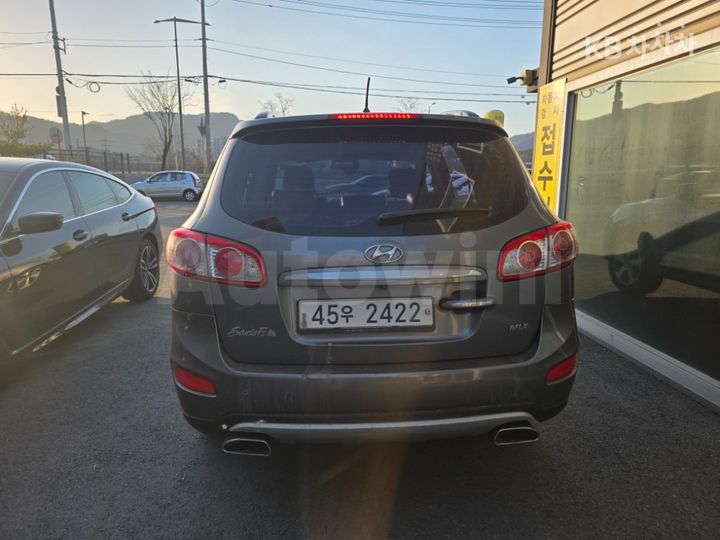 Hyundai SantaFe 2012 — 4