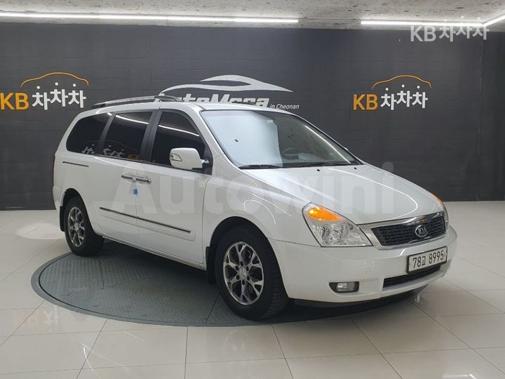 Kia Carnival 2014 — 3