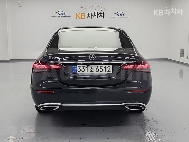 Mercedes-Benz E Class 2021 — 3
