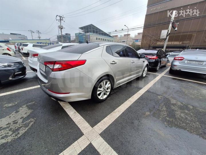 Kia K5 2011 — 4