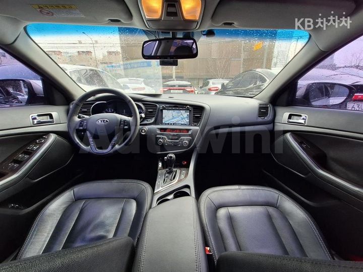 Kia K5 2011 — 5
