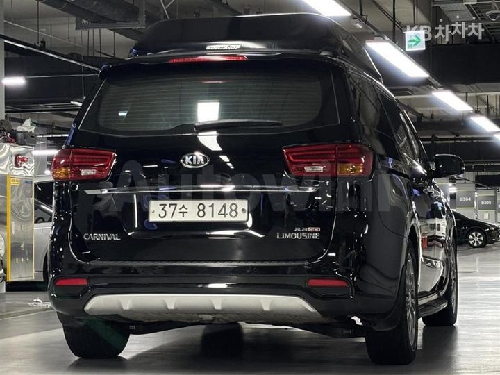 Kia Carnival 2019 KNAME811BKS451834 — 4