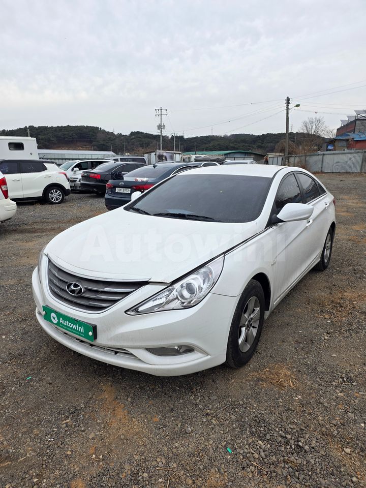 Hyundai Sonata 2012 — 2