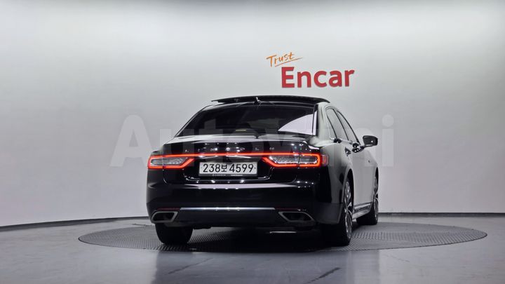 Lincoln Continental 2020 — 3