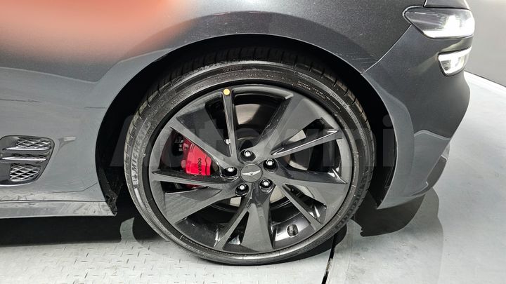 Genesis G70 2021 — 5