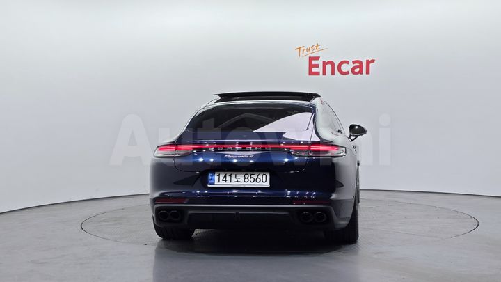 Porsche Panamera 2021 — 4