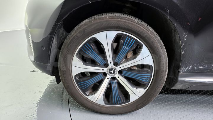 Mercedes Benz EQC