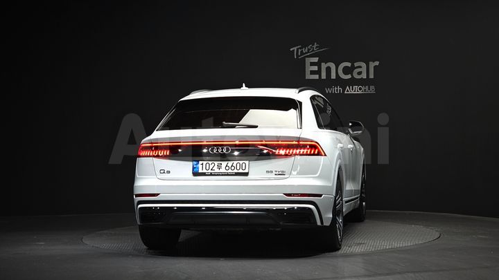 Audi Q8 2023 — 4