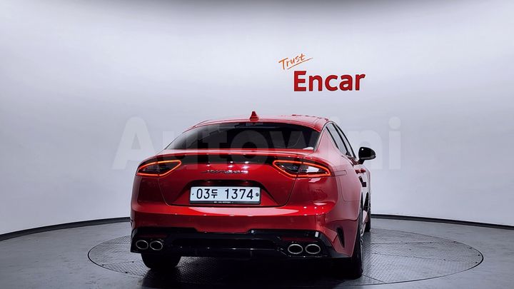 Kia Stinger 2018 — 4