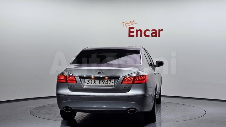 Hyundai Genesis 2011 — 4