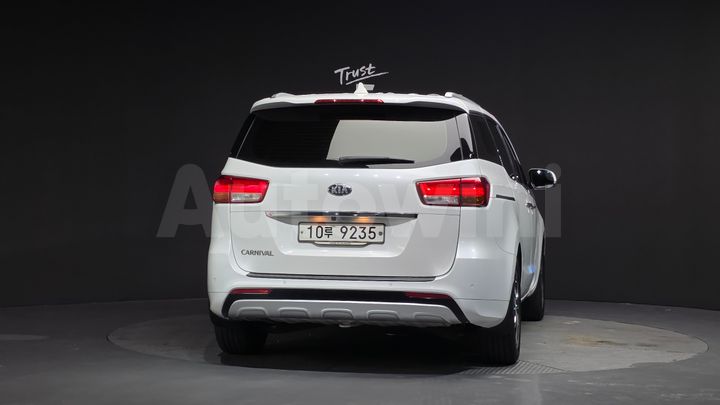 Kia Carnival 2018 — 4