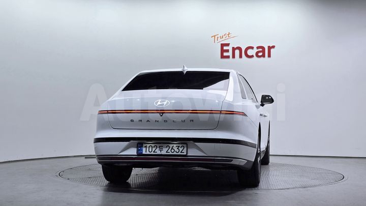 Hyundai Grandeur 2023 — 4
