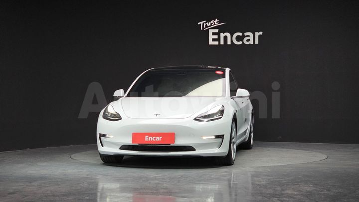 Tesla Model 3 2020 — 4