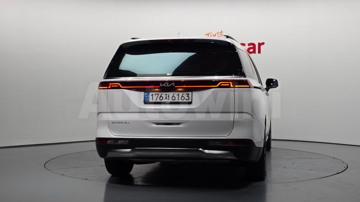 Kia Carnival 2022 — 4