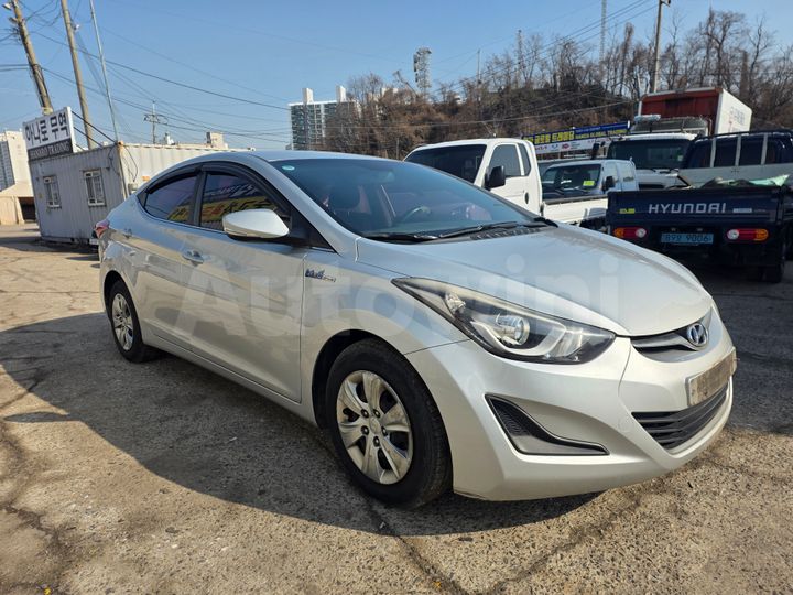 Hyundai Avante 2014 — 3