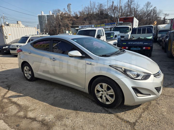 Hyundai Avante 2014 — 4