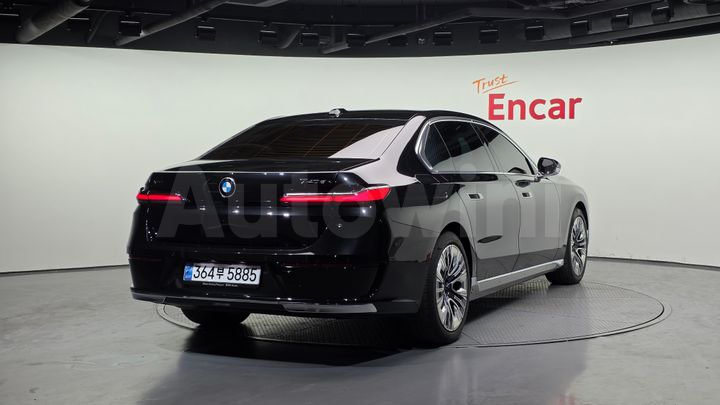BMW 7 Series 2023 — 2