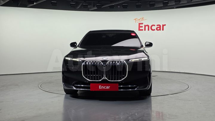 BMW 7 Series 2023 — 3