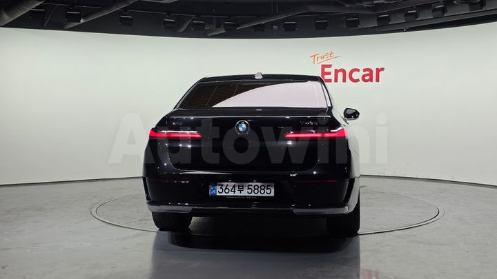 BMW 7 Series 2023 — 4