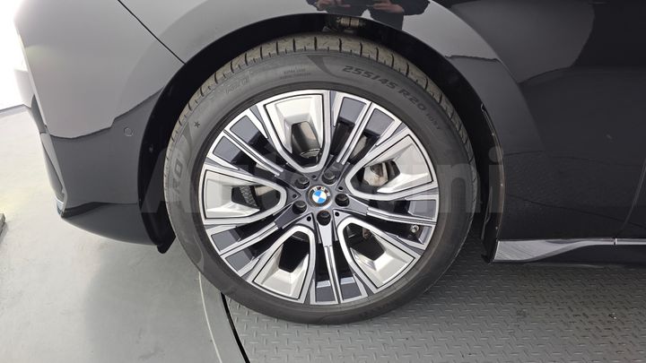 BMW 7 Series 2023 — 5