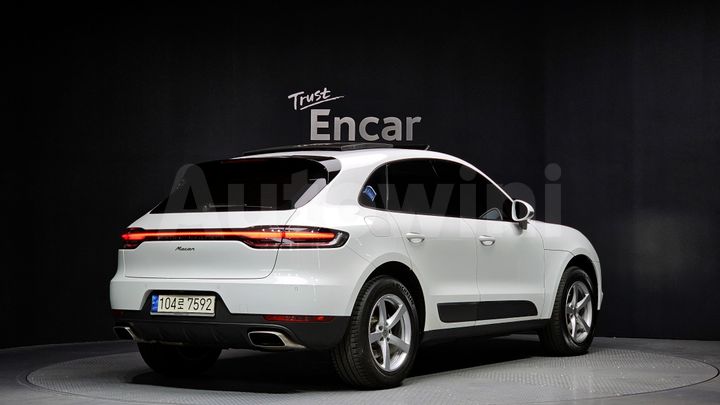 Porsche Macan 2021 — 2