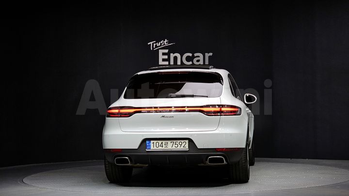 Porsche Macan 2021 — 4