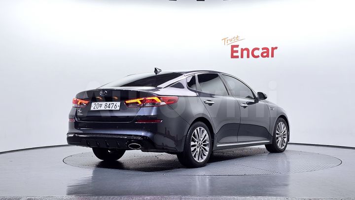 Kia K5 2020 — 2