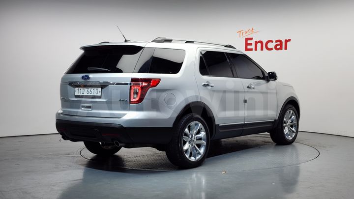 Ford Explorer 2015 — 2