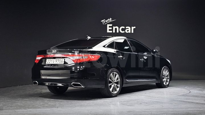 Hyundai Grandeur 2017 — 2