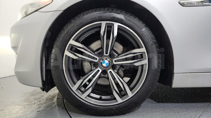 BMW 5 Series 2012 — 5